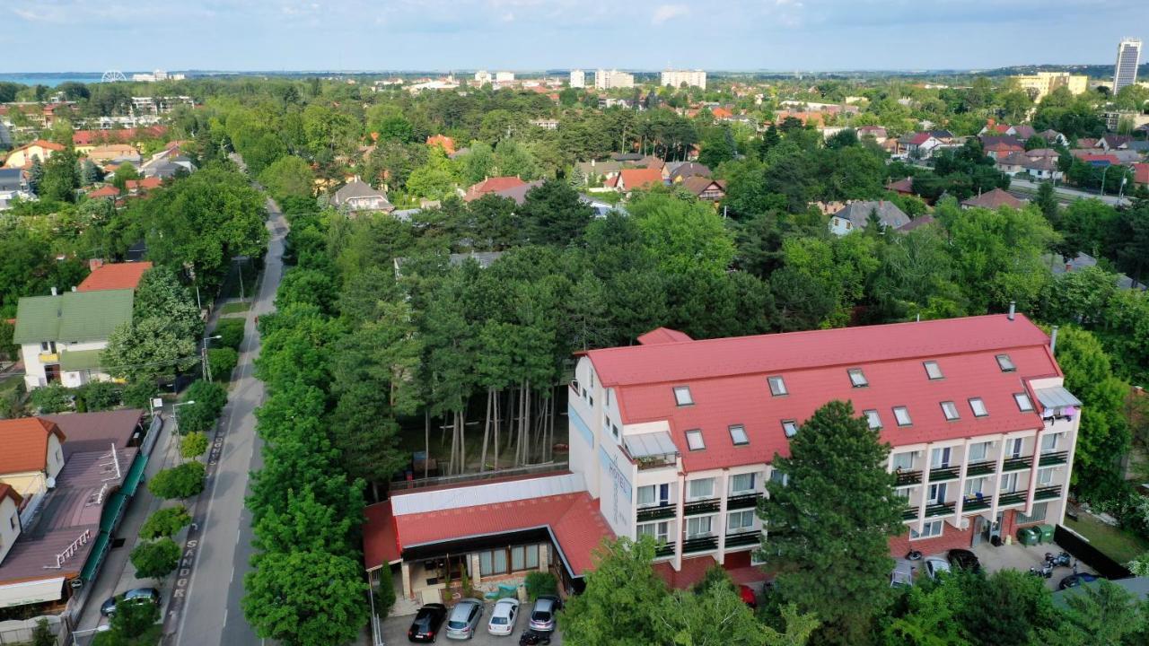 Hotel Korona Siófok Eksteriør bilde
